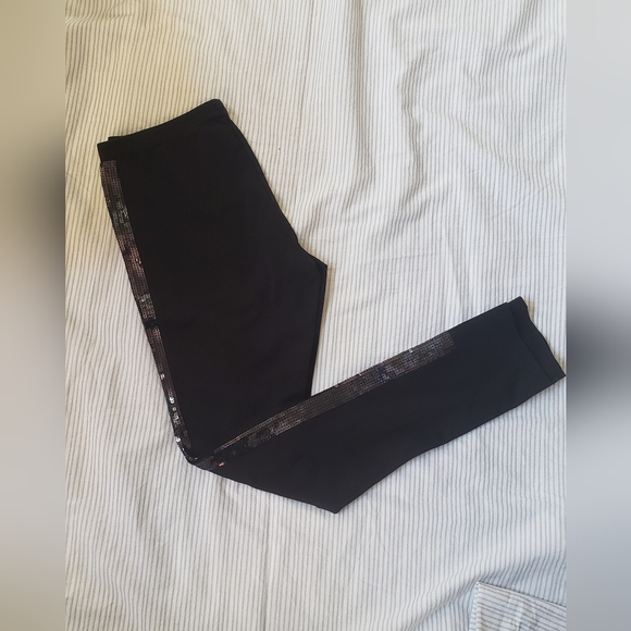 Guess leggings size 12 - Picture 2 of 4